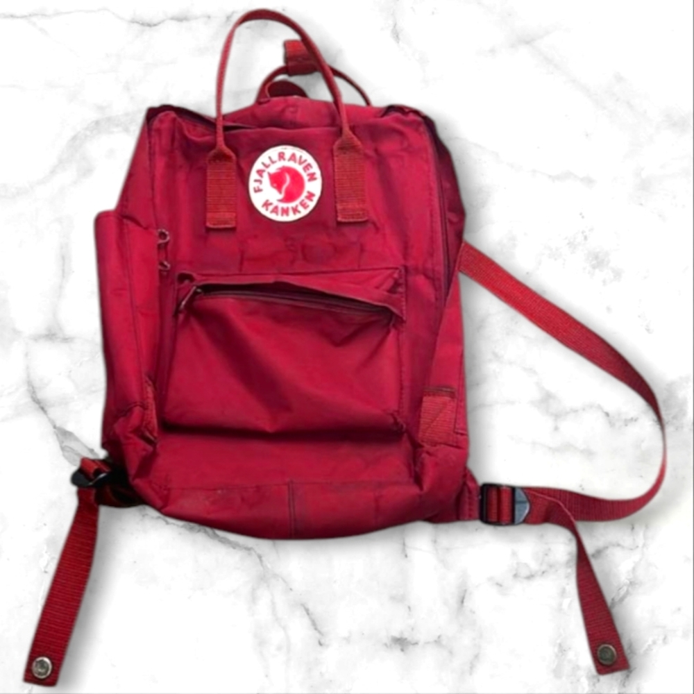 Fjällräven Kånken Red Backpack